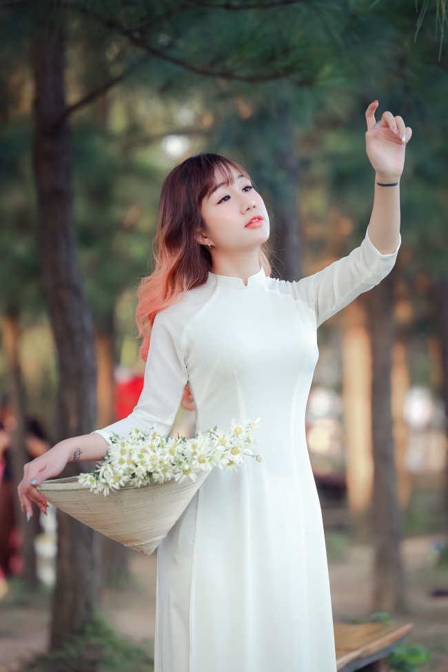 双碟秀直播 子弹与唇印